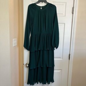 Green Tiered Long Sleeve chiffon Midi dress
